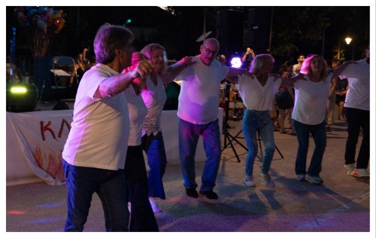 Αδάμες: Με πολύ κέφι η γιορτή του Άη Γιάννη του Κλήδωνα