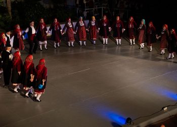 «Τροβαδούροι Κηφισιάς» & «Σεργιάνι στην παράδοση»: Δύο μοναδικές βραδιές στο Αίθριο του Δημαρχείου