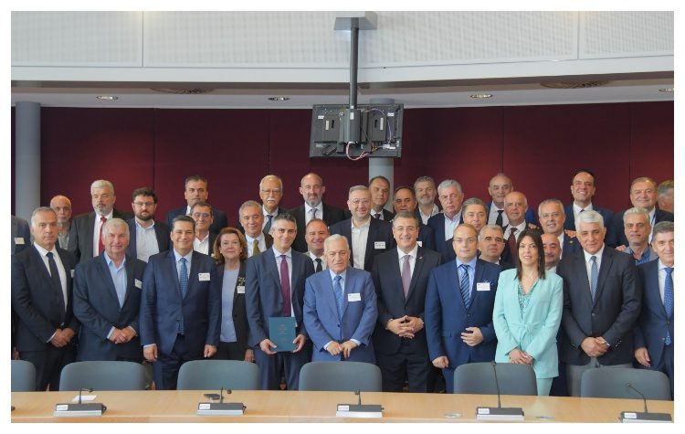 Συνάντηση εργασίας αντιπροσωπείας της ΚΕΔΕ με Έλληνες ευρωβουλευτές στις Βρυξέλλες