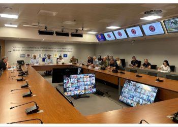 Ευρεία σύσκεψη υπό τον υπουργό Πολιτικής Προστασίας Γιάννη Κεφαλογιάννη παρουσία Βλάσση Σιώμου