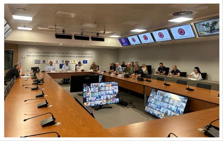 Ευρεία σύσκεψη υπό τον υπουργό Πολιτικής Προστασίας Γιάννη Κεφαλογιάννη παρουσία Βλάσση Σιώμου