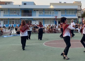 «Σκόρπισε» κέφι η γιορτή του Συλλόγου Τσακού