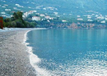 Δωρεάν θαλάσσια μπάνια για τα μέλη των ΚΑΠΗ