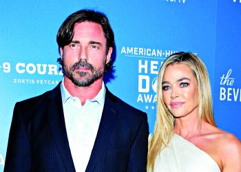 Ντενίζ Ρίτσαρντς- Άαρον Φάιπερς: Σε ολική ρήξη