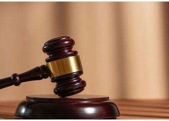 Το Σύνταγμα και ο φυσικός δικαστής