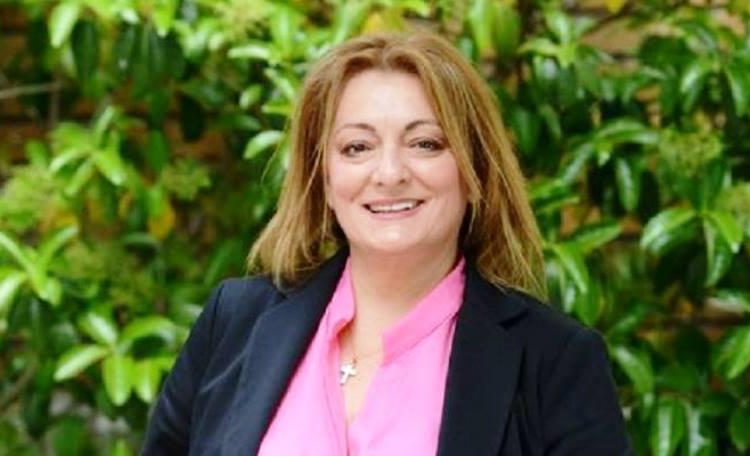 Ν. Κοσμοπούλου: «Να αλλάξει σημείο η λαϊκή αγορά της Νέας Πεντέλης»