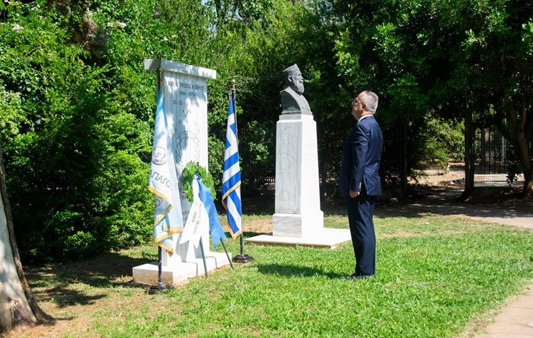 Ο Παπάγου δεν ξέχασε τους πεσόντες στην Κύπρο