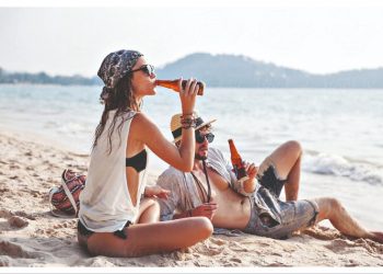 Αλκοολ στην παραλία: Σκεφτείτε πριν πιείτε