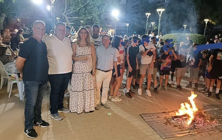 Το έθιμο του Κλήδονα αναβίωσε με επιτυχία στη Νέα Φιλαδέλφεια