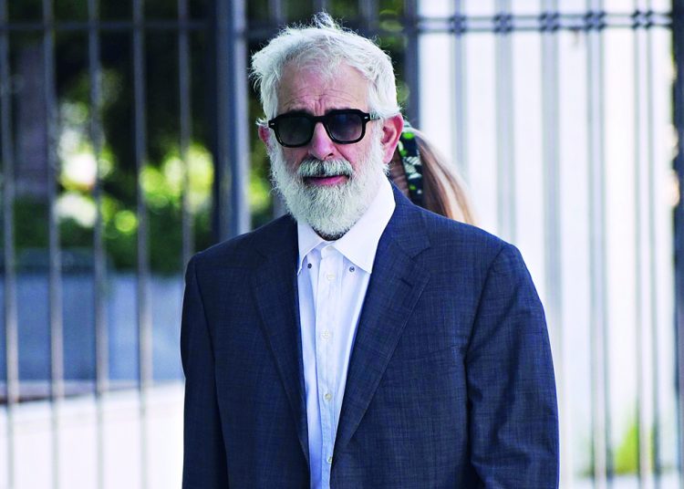 Πέτρος Φιλιππίδης: Αυλαία και στο δικαστήριο