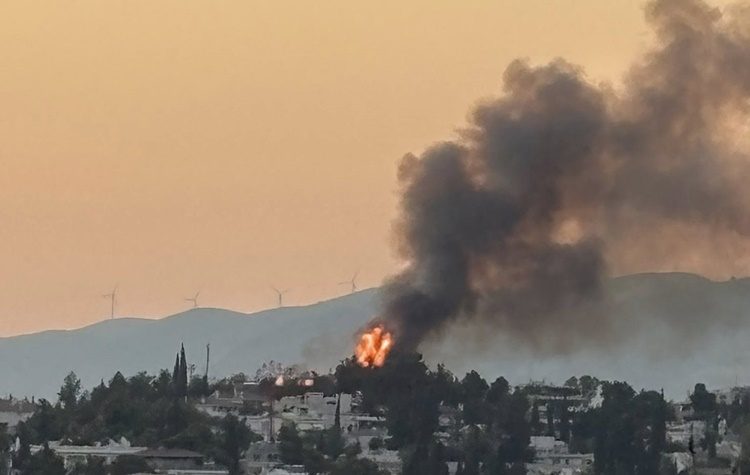 Υπό πλήρη έλεγχο η φωτιά στο Ψυχικό
