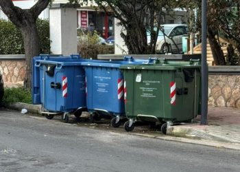 Αγοράζει 800 νέους κάδους ο Δήμος