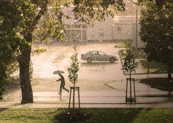 Πέμπτη 31 Ιουλίου: Έκτακτο δελτίο επιδείνωσης καιρού – Ισχυρές βροχές και καταιγίδες