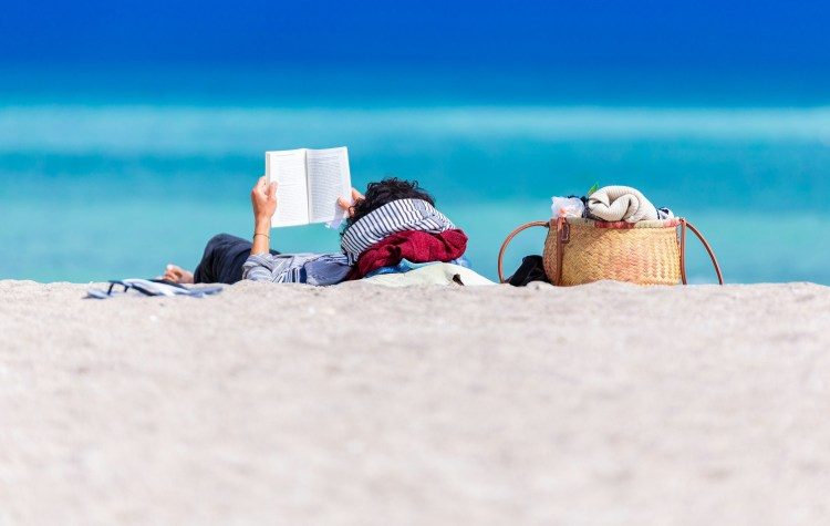 Λέσχη ανάγνωσης «Αργώ»: 34 προτάσεις βιβλίων για το καλοκαίρι