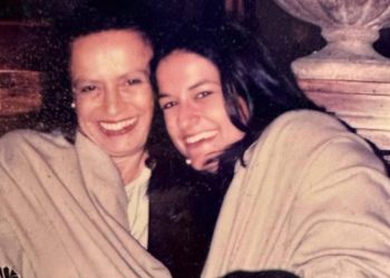 Έφυγε από τη ζωή η μητέρα της Νίκης Κεραμέως - Η οικογένεια δωρίζει τα όργανά της