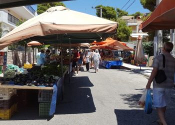 Ν. Κοσμοπούλου: «Να αλλάξει σημείο η λαϊκή αγορά της Νέας Πεντέλης»