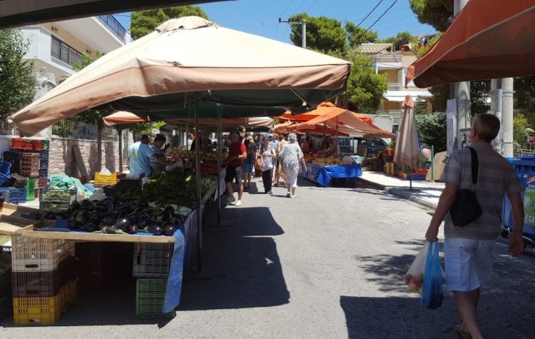 Ν. Κοσμοπούλου: «Να αλλάξει σημείο η λαϊκή αγορά της Νέας Πεντέλης»