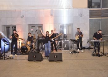 «Ίσως κάπου σε πετύχω»: Καλοκαιρινό live με την Νικόλ Σαραβάκου στο Π.Π.Ι.Ε.Δ.