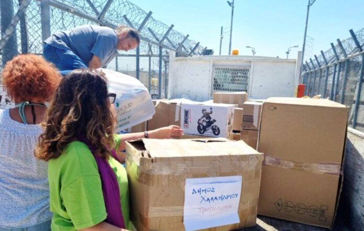 Aποστολή αλληλεγγύης του Δήμου για τους πρόσφυγες της Αμυγδαλέζας