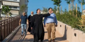 Επίσκεψη του Θοδωρή Λιβάνιου στο «Ιωνικό Κέντρο»