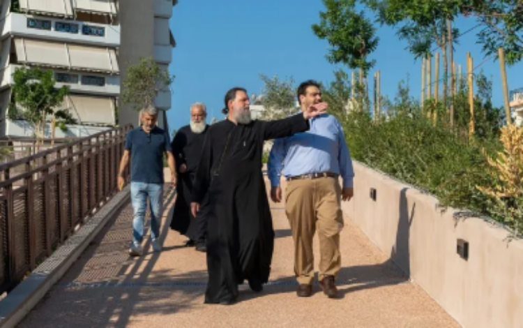 Επίσκεψη του Θοδωρή Λιβάνιου στο «Ιωνικό Κέντρο»