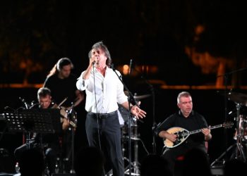 Οι Παλαιές Φυλακές Ωρωπού πλημμύρισαν με μουσική του Μίκη Θεοδωράκη
