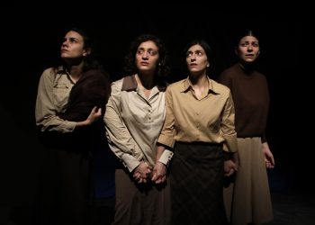 «Μακρόνησος/Τρωάδες» σε κείμενο και σκηνοθεσία Α. Ζαφείρη στη σκηνή BRECHT-2510