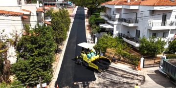 Ασφαλτοστρώθηκε το διανοιγμένο τμήμα της οδού Μοστρού στον Σωρό