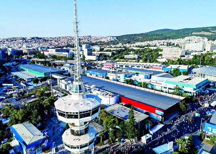 Εξαγγελίες με… κάλπες (;)