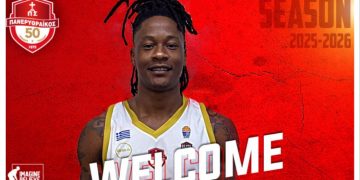 ELITE LEAGUE: Παίκτης του Πανερυθραϊκού ο Ντέρεκ Σέιντ Χίλερ