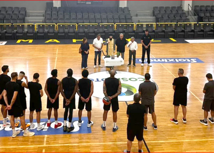 BASKET LEAGUE: Με τον καθιερωμένο αγιασμό ξεκίνησε η φετινή αγωνιστική χρονιά για το Μαρούσι