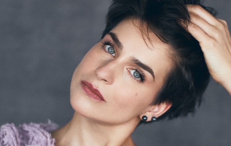 H Ασμίκ Γριγκοριάν για πρώτη φορά στην Ελλάδα