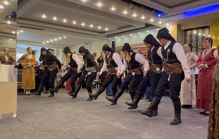 Ένωση Ποντίων «Ο Ακρίτας»: Kάλεσμα μαθημάτων και… παράδοσης