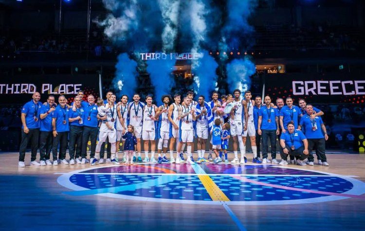 Β. Ξυπολυτάς: «Η Εθνική ομάδα μπάσκετ μάς έκανε περήφανους»