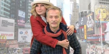 «ΦΥΓΕ… ΑΝ ΜΠΟΡΕΙΣ» - Μια απρόβλεπτη ρομαντική κωμωδία στο θέατρο Αλκμήνη