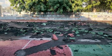 Ξεκίνησαν οι εργασίες αποκατάστασης στο γήπεδο μπάσκετ της οδού Δωδεκανήσου