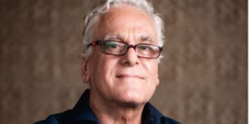 Ο Γιώργος Μαυροψαρίδης διδάσκει μοντάζ