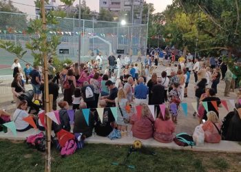 Μια ακόμα ανακαινισμένη πλατεία απολαμβάνουν στη Νέα Ιωνία