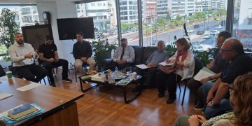 «Συμμαχία» εννιά δημάρχων της Αττικής υπέρ του Παλαιστινιακού λαού