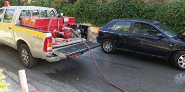 Άμεση επέμβαση της Πολιτικής Προστασίας σε περιστατικό φωτιάς σε αυτοκίνητο