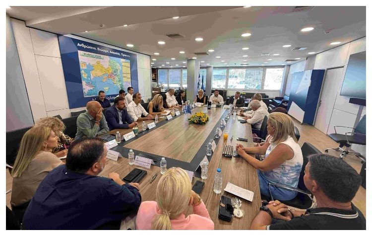 Ν. Χαρδαλιάς προς αντιπεριφερειάρχες: «Είμαστε στρατιώτες που καλούνται να υπηρετήσουν τους πολίτες»