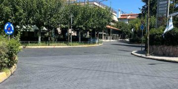 Άλλαξε όψη η κεντρική πλατεία Άνοιξης