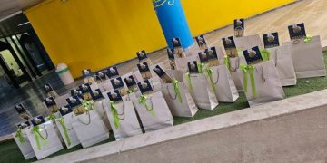 Σχολικά είδη σε οικονομικά αδύναμες οικογένειες μοίρασε το Κοινωνικό Παντοπωλείο