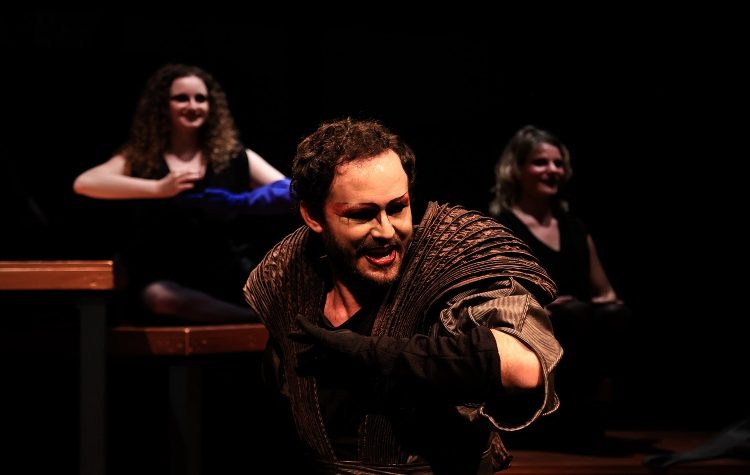 «Οι Δούλες» του Ζαν Ζενέ στο Θέατρο Άττις-Νέος Χώρος