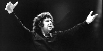 Η Μεταμόρφωση τραγουδά για τα 100 χρόνια από τη γέννηση του Μίκη Θεοδωράκη