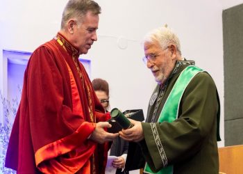 Διεθνές Πανεπιστήμιο της Ελλάδος: Σημαντική διάκριση για τον πρόεδρο του Ομίλου Ιατρικού Αθηνών, δρ. Γ. Β. Αποστολόπουλο
