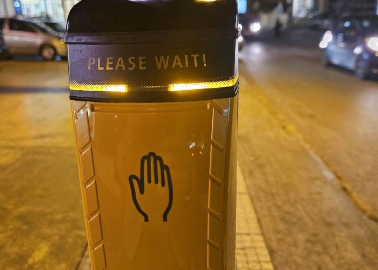 Στη λεωφόρο Ηρακλείου η εγκατάσταση της πρώτης έξυπνης διάβασης