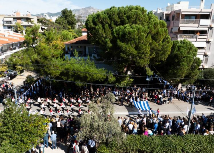 Με λαμπρότητα ο εορτασμός της 28ης Οκτωβρίου στα Βριλήσσια