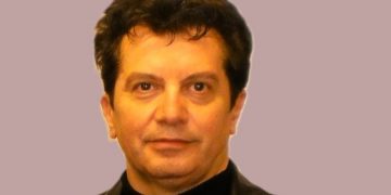 Ο Οκτώβριος του Κώστα Ευαγγελάτου