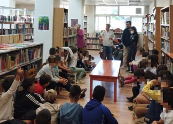 Πρώτη εκπαιδευτική επίσκεψη στη Δημοτική Βιβλιοθήκη Νέας Φιλαδέλφειας
